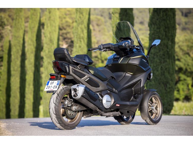 KYMCO CV3 550
