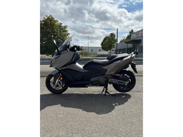 KYMCO AK PREMIUM