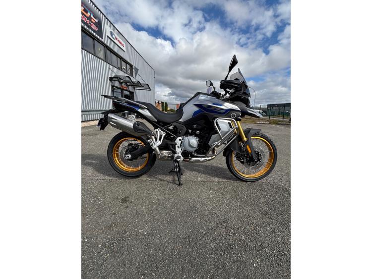 VOGE DS900X