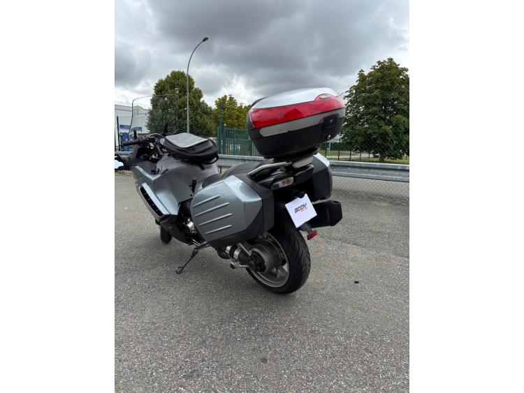 KAWASAKI GTR 1400