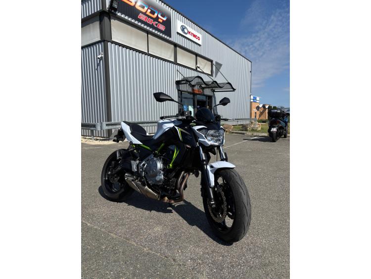 KAWASAKI Z650 
