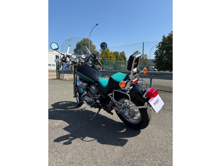 YAMAHA XV 1100 VIRAGO