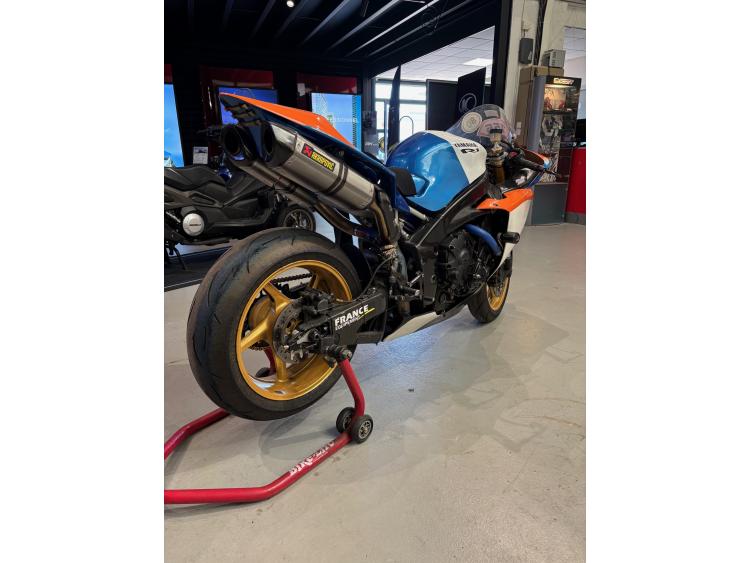 YAMAHA YZF 1000 R1 CROSS PLANE