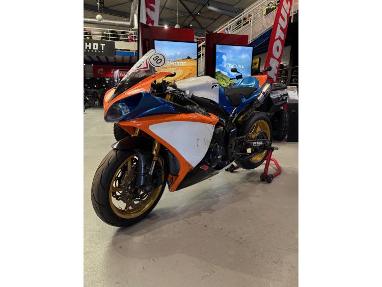 YAMAHA YZF 1000 R1 CROSS PLANE